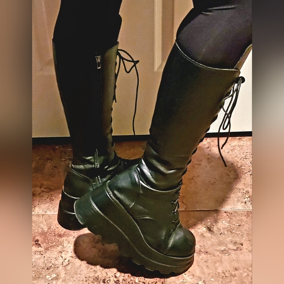 Black Chunky Boots - Picture 2 of 12